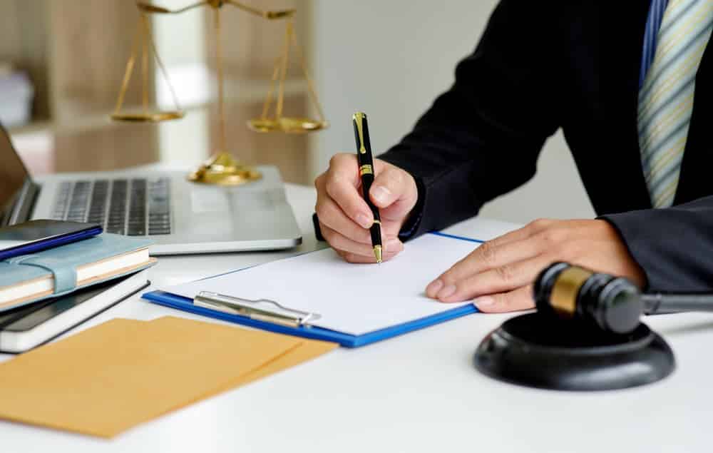 personal injury lawyer